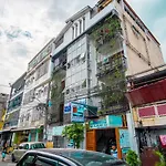 Reddoorz @ Lower Bicutan Taguig
